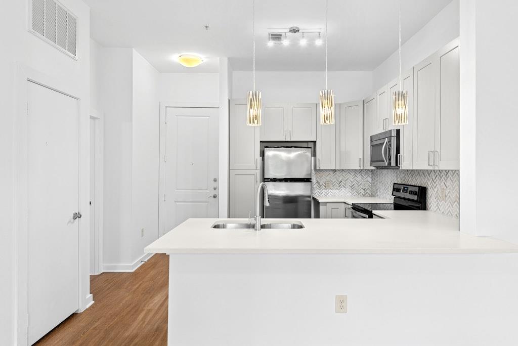 1900 Barton Springs RD 2021