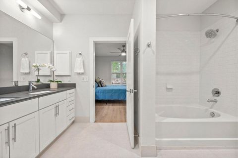 Tiny photo for 2733 Dulce LN #602, Austin, TX 78704 (MLS # 7247117)