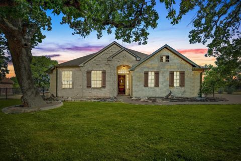 577 Shelf Rock RD Driftwood TX 78619
