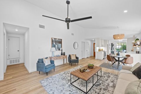 Tiny photo for 2107 Waterway BND, Austin, TX 78728 (MLS # 4401608)