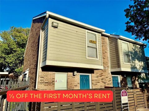 Photo of 2018 W Rundberg LN #6A, Austin, TX 78758 (MLS # 2249009)