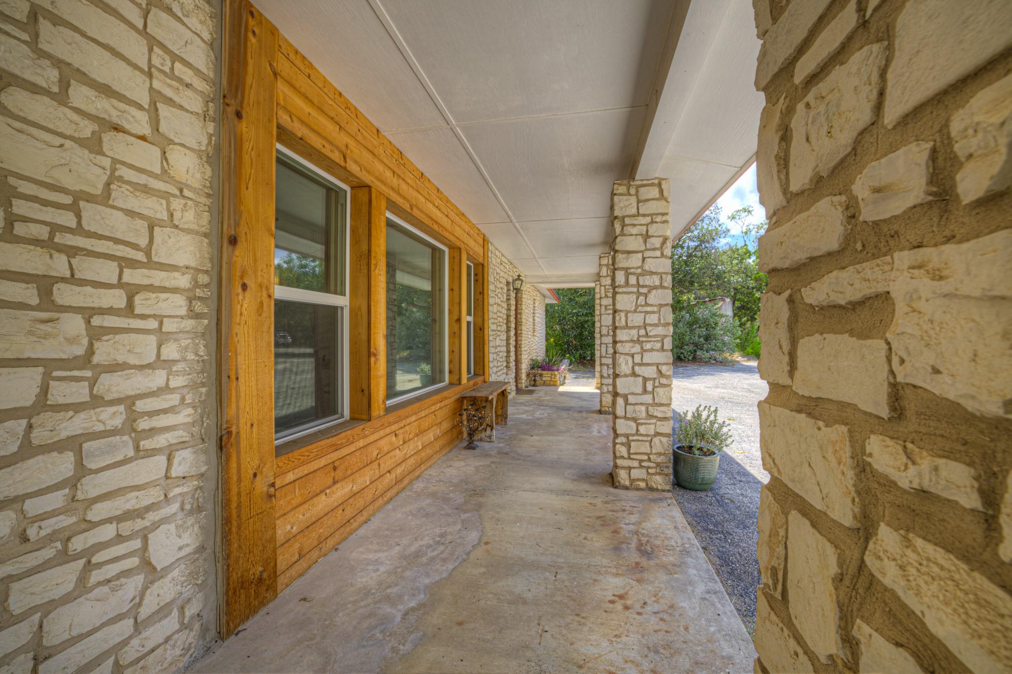 447 MADRONA DR DR