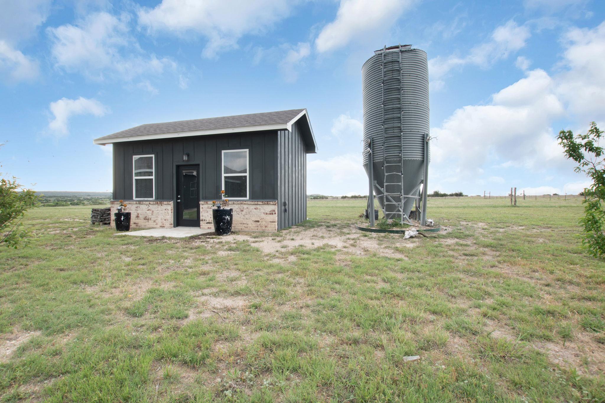 2498 County Road 2109