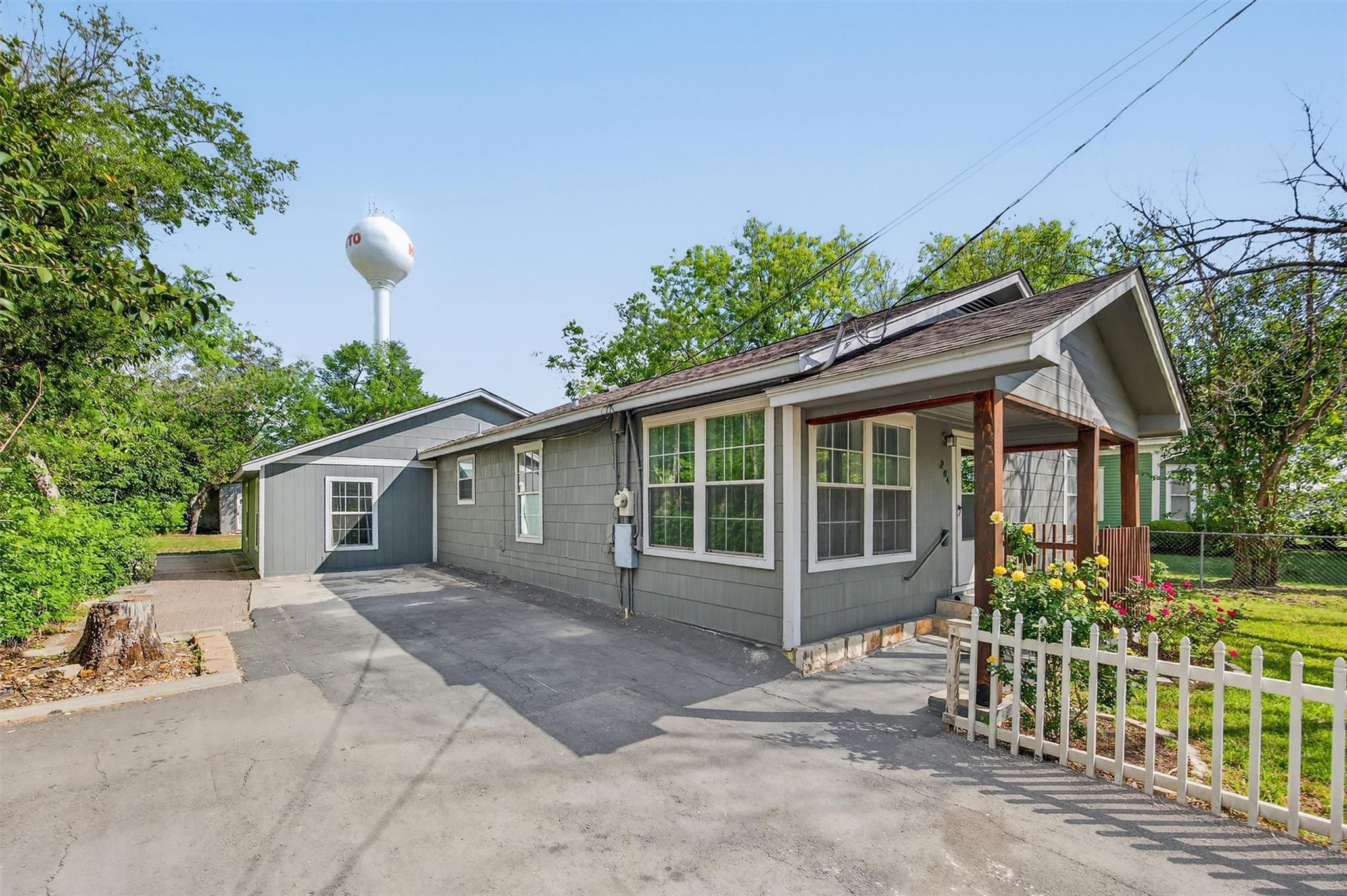 204 Taylor ST