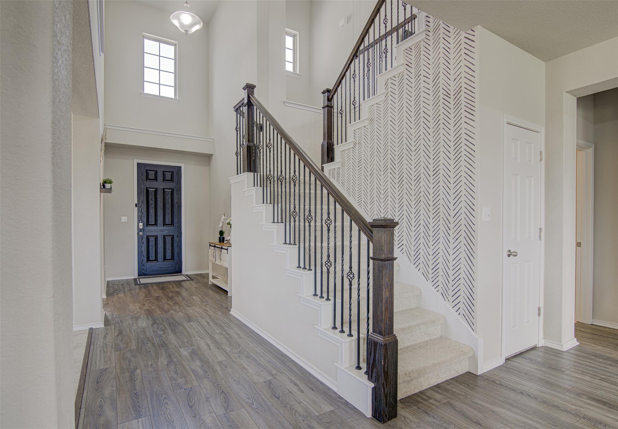 2012 La Gabriella LN