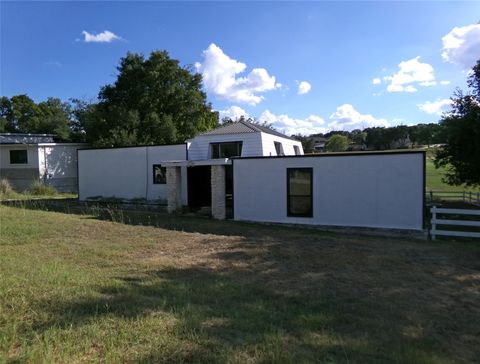 Photo of 20707 Greenpark DR, Lago Vista, TX 78645 (MLS # 2971565)