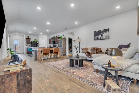 204 Calgary LN San Marcos TX 78666