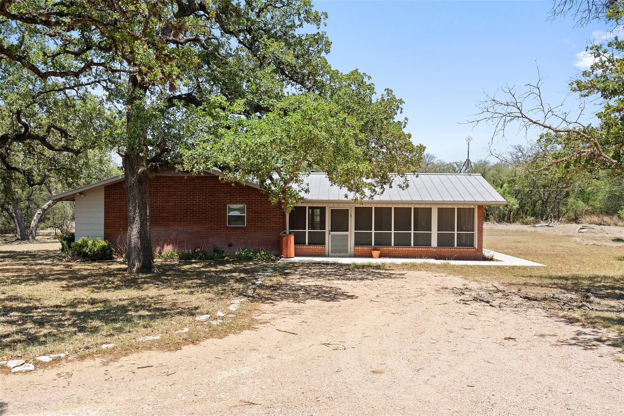 2942 Ranch Road 2766
