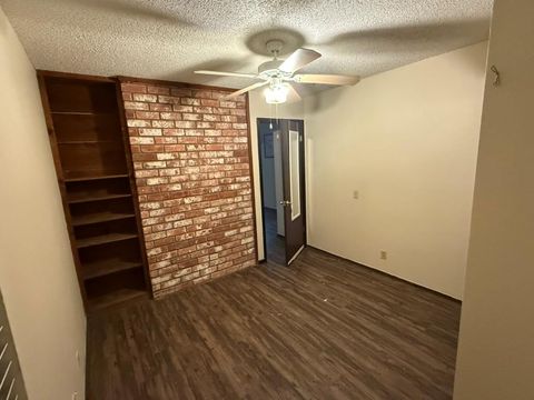 Tiny photo for 907 E Meadowmere LN, Austin, TX 78758 (MLS # 8326225)