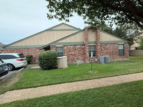 Tiny photo for 907 E Meadowmere LN, Austin, TX 78758 (MLS # 8326225)