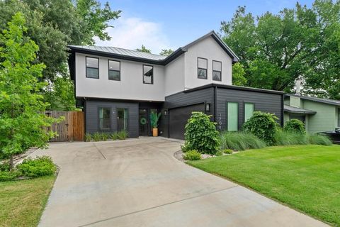 Photo of 1708 Morrow ST, Austin, TX 78757 (MLS # 3453922)