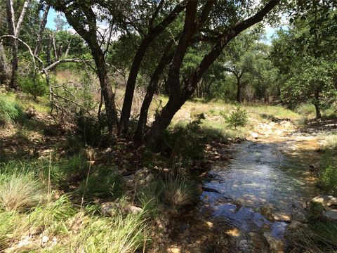 934 Beauchamp RD Dripping Springs TX 78620