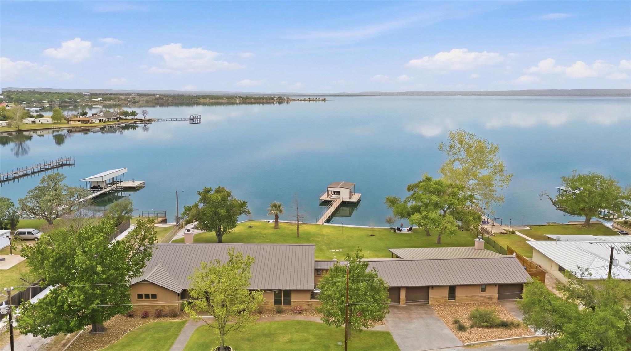 348 Carlson CIR