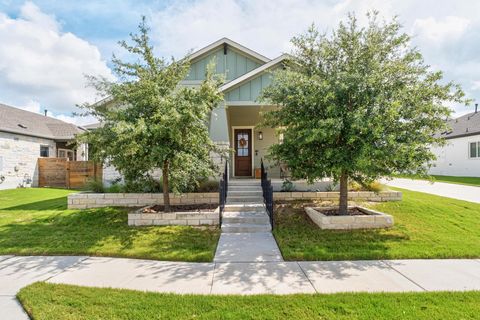 7912 Catbird LN Austin TX 78744