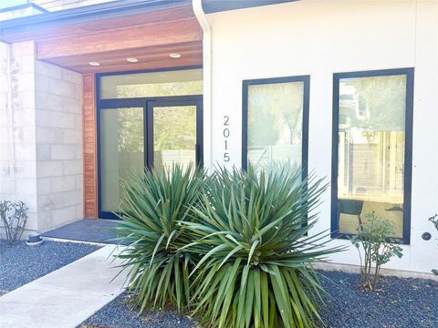 Photo of 2015 De Verne ST, Austin, TX 78704 (MLS # 5719548)