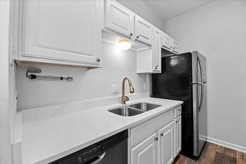 Tiny photo for 12166 Metric BLVD #233, Austin, TX 78758 (MLS # 5382461)