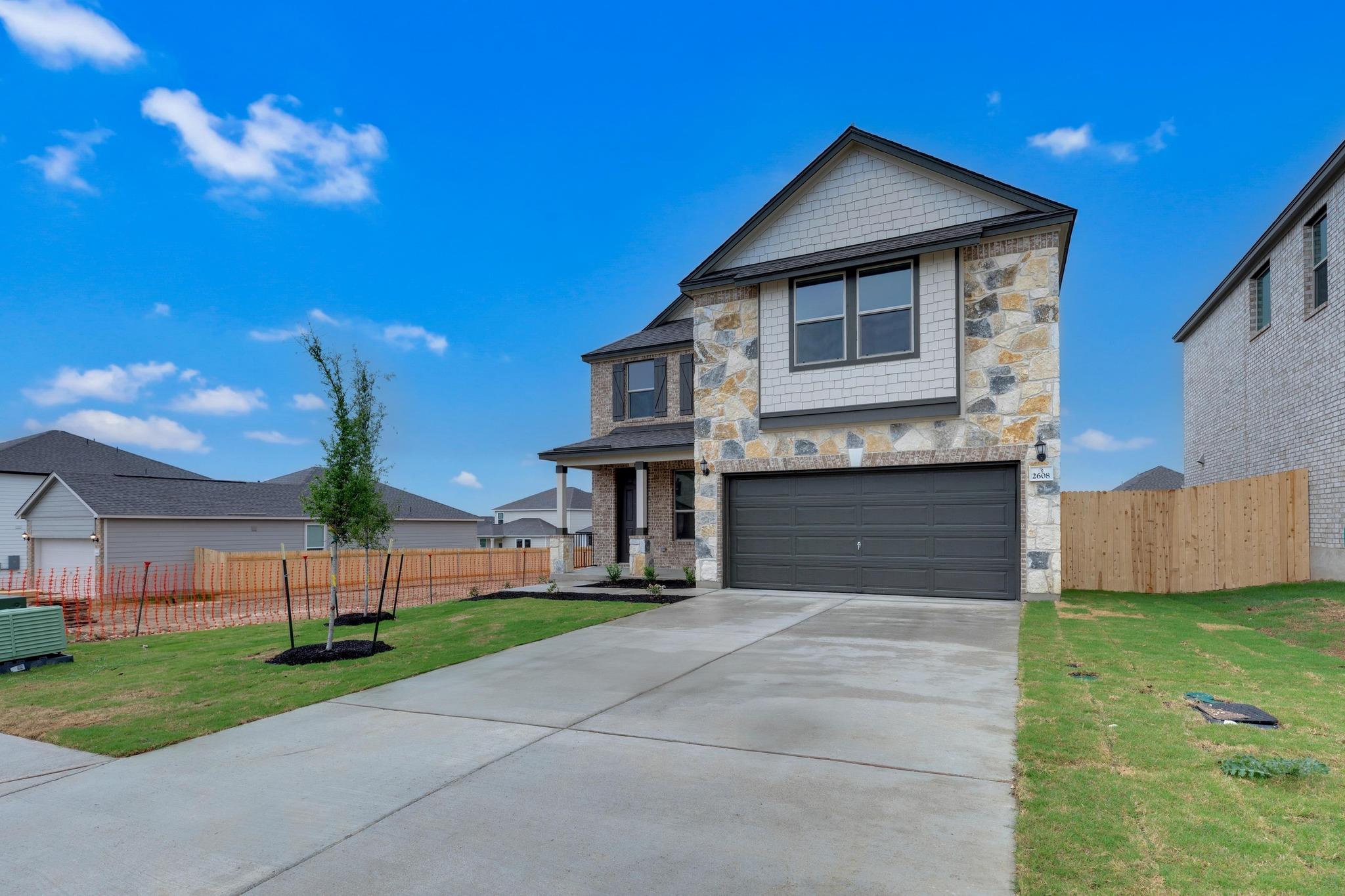 2608 Donna Olene DR