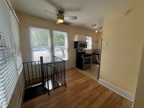 Photo of 1803 Nueces ST, Austin, TX 78705 (MLS # 7202147)