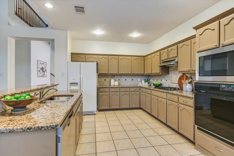 Tiny photo for 10711 Pinkney LN, Austin, TX 78739 (MLS # 3313654)