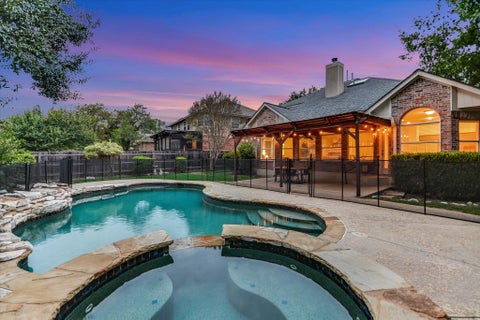 Photo of 10711 Pinkney LN, Austin, TX 78739 (MLS # 3313654)