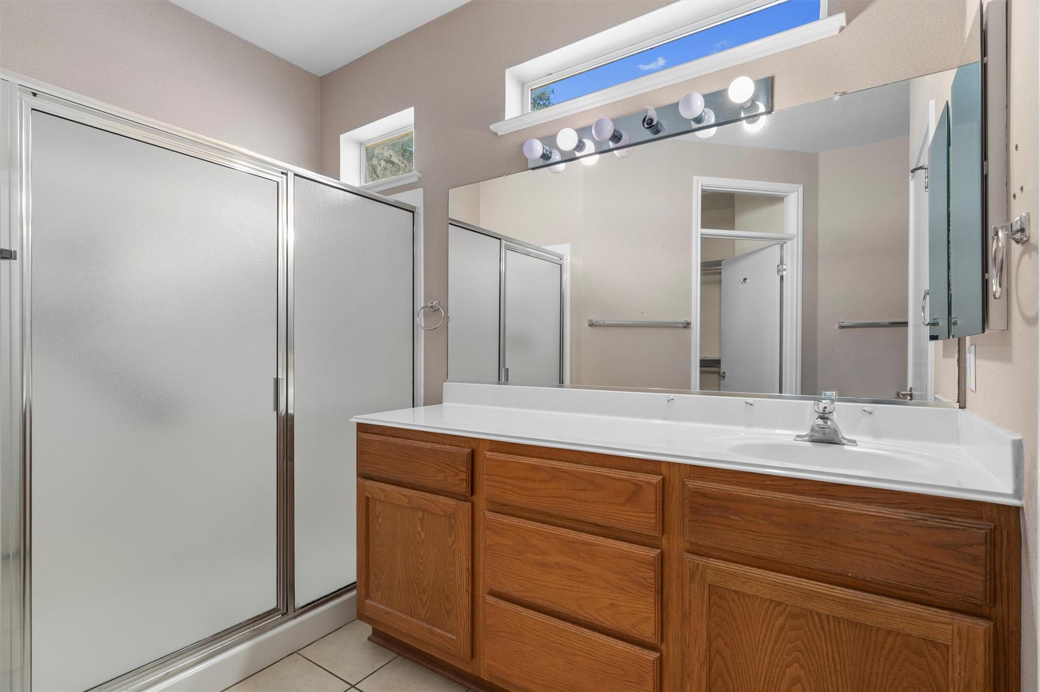 Georgetown, Texas 78633, United States, 2 Bedrooms Bedrooms, ,2 BathroomsBathrooms,Residential,Active,239694