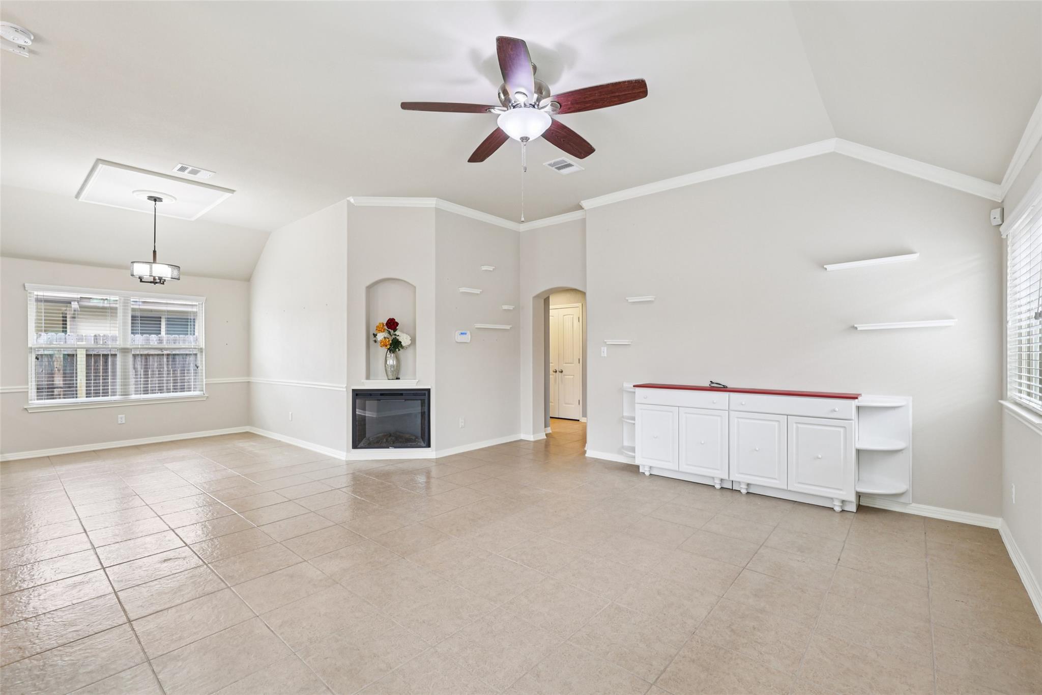 238 Rock Bluff LN