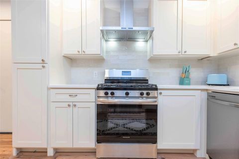 Tiny photo for 3801 Wilson ST, Austin, TX 78704 (MLS # 1053181)