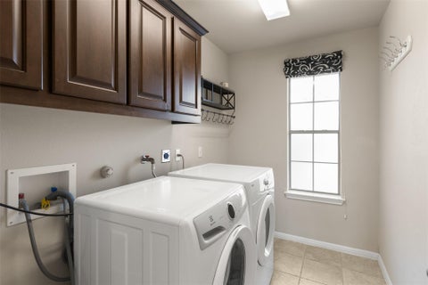 Tiny photo for 11508 Via Grande DR, Austin, TX 78739 (MLS # 2241243)