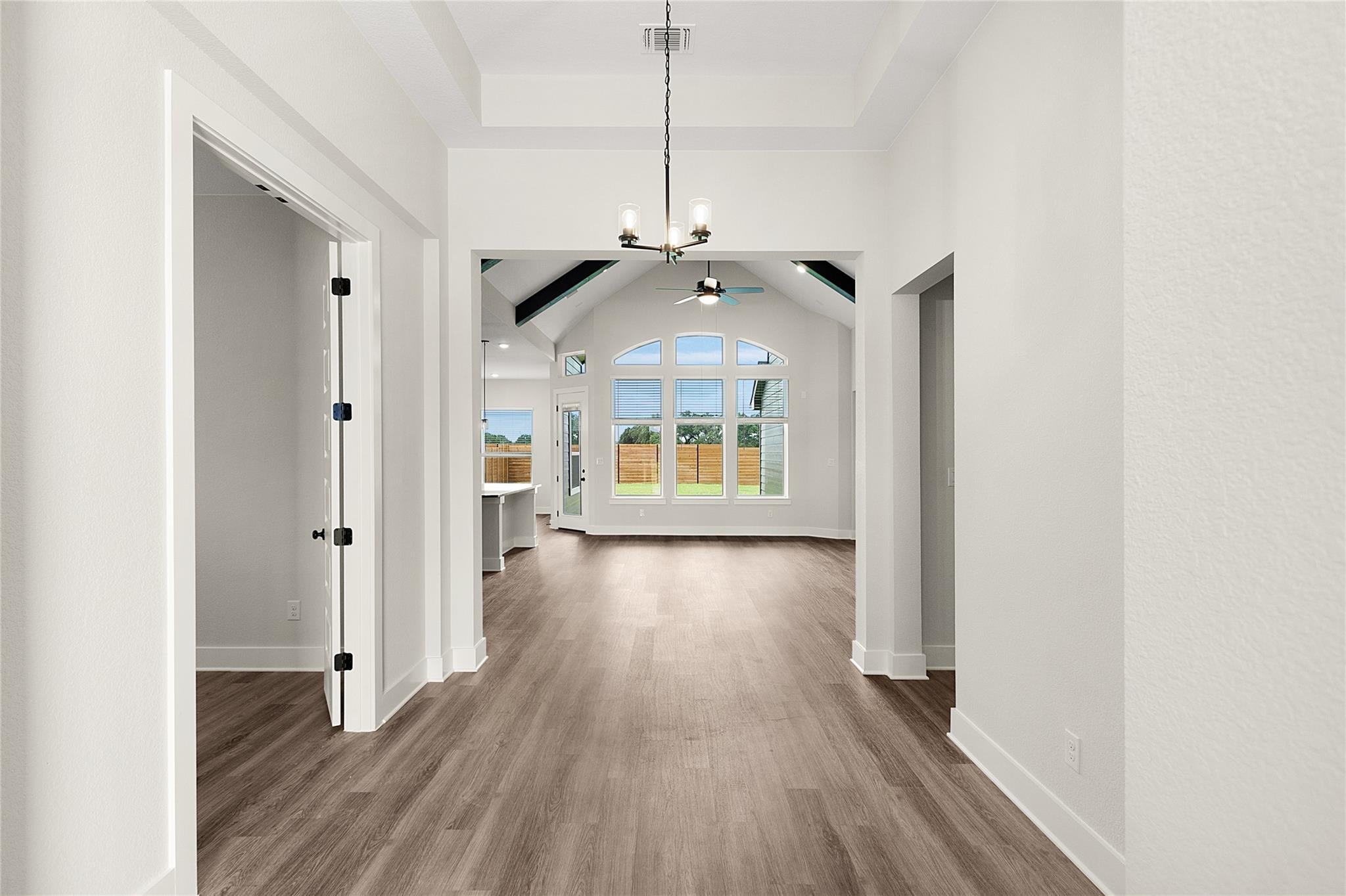 304 Ridgewell LOOP