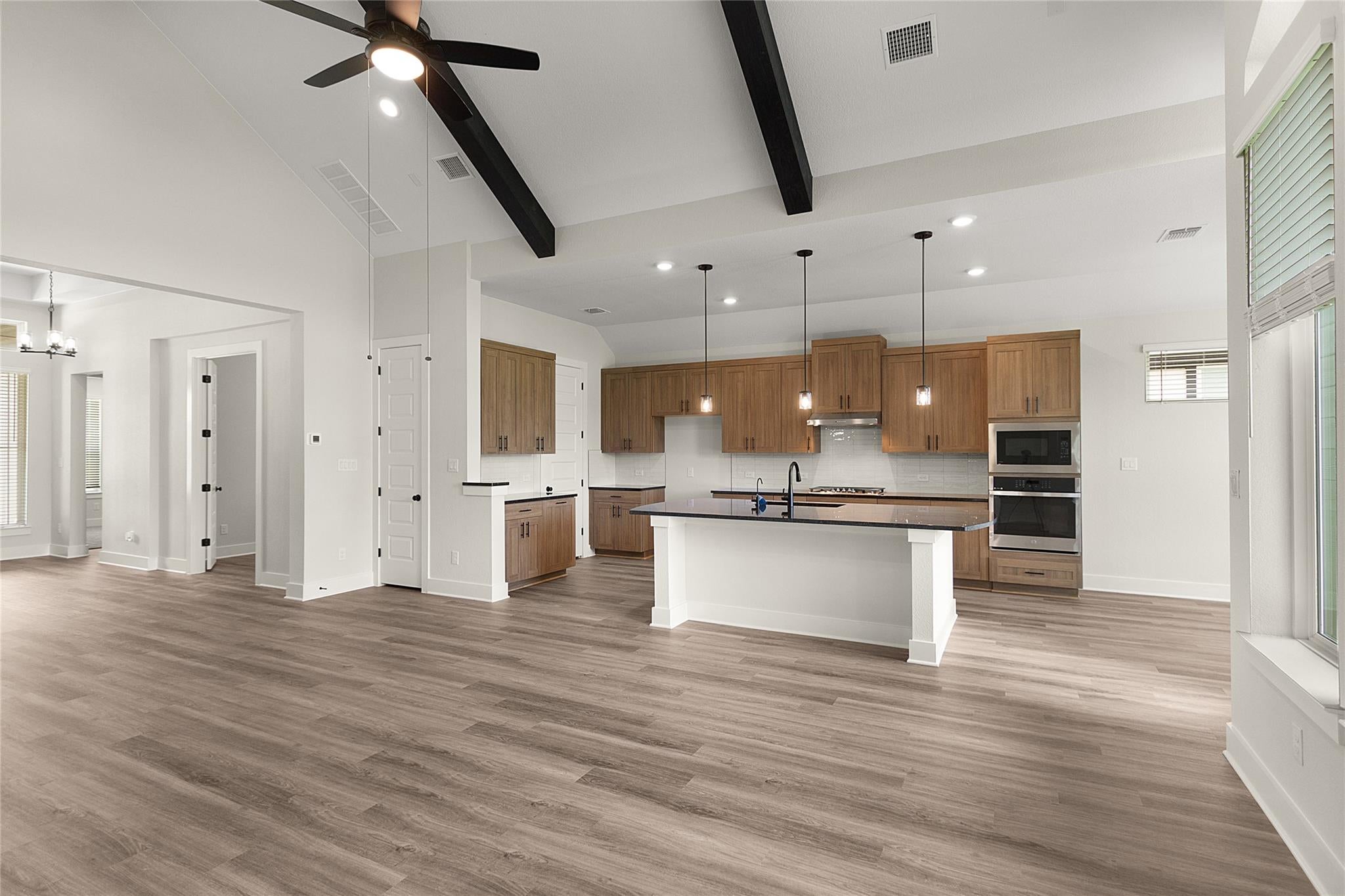 304 Ridgewell LOOP