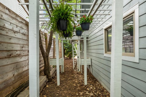 Tiny photo for 123 Havana ST, Austin, TX 78704 (MLS # 8009873)
