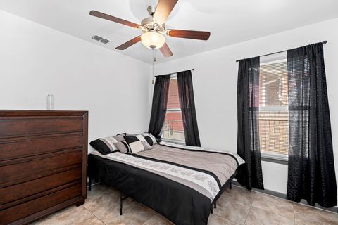 Tiny photo for 2609 Sol Wilson Ave, Austin, TX 78702 (MLS # 3915084)
