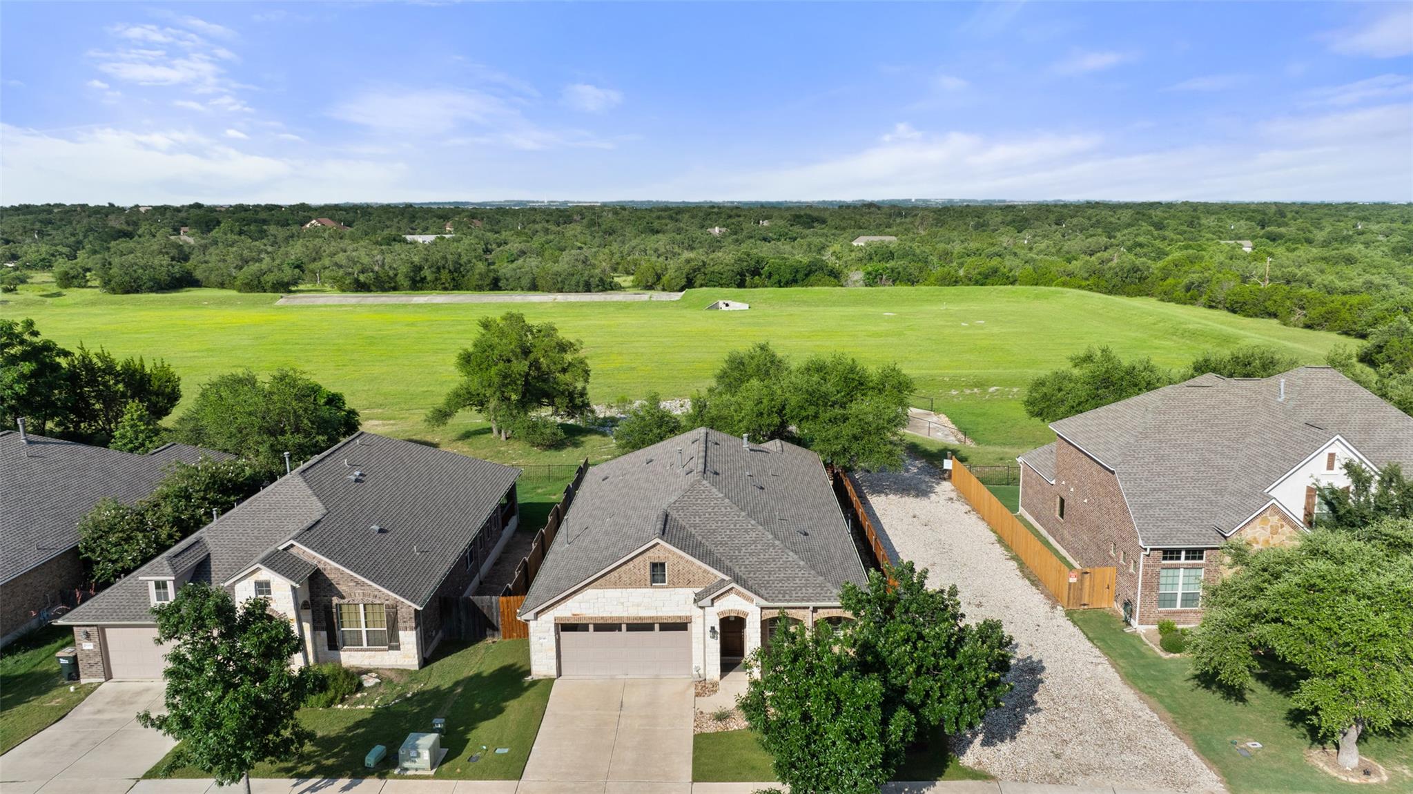 1049 Naranjo DR