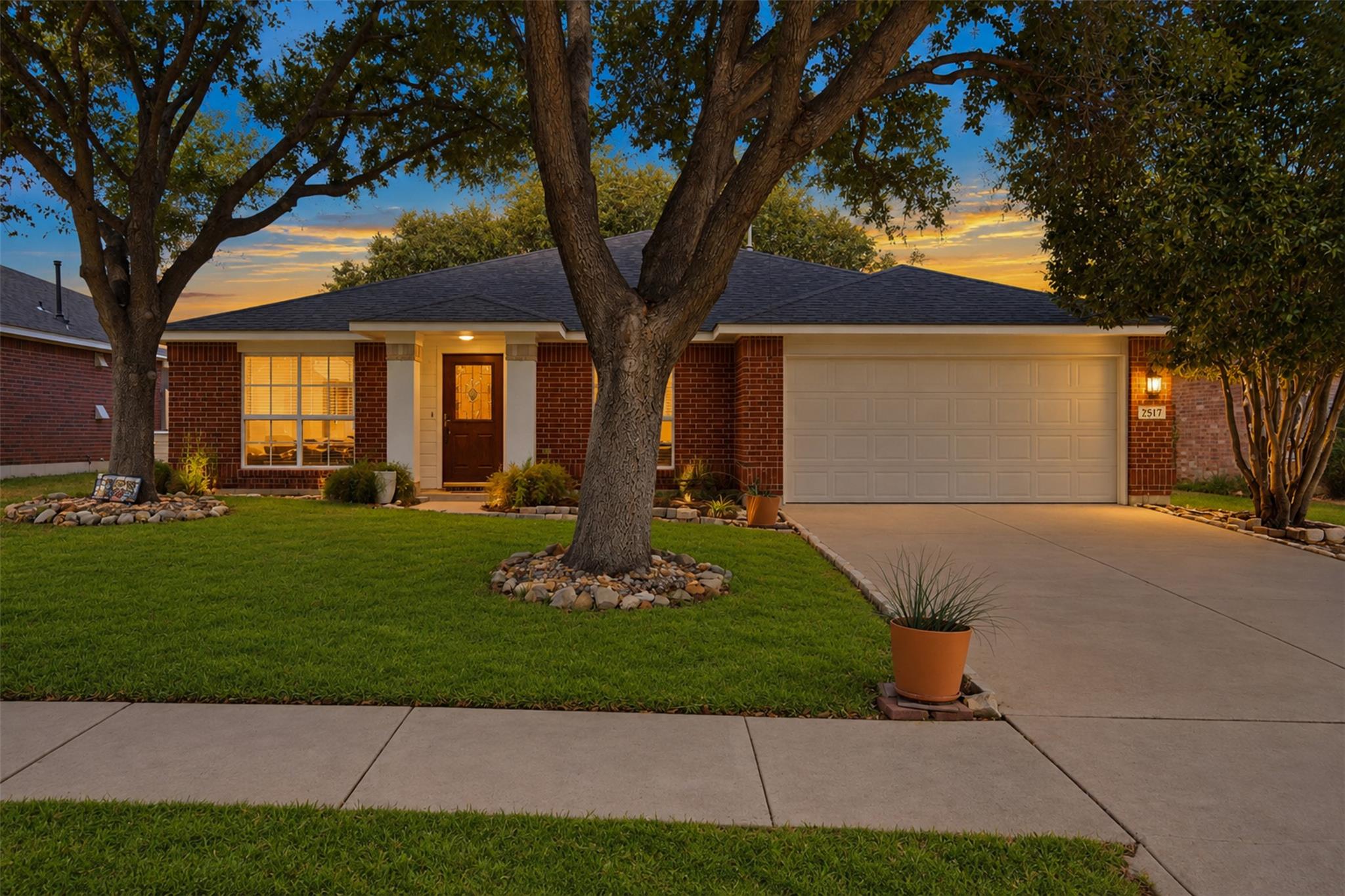 2517 Vernell WAY