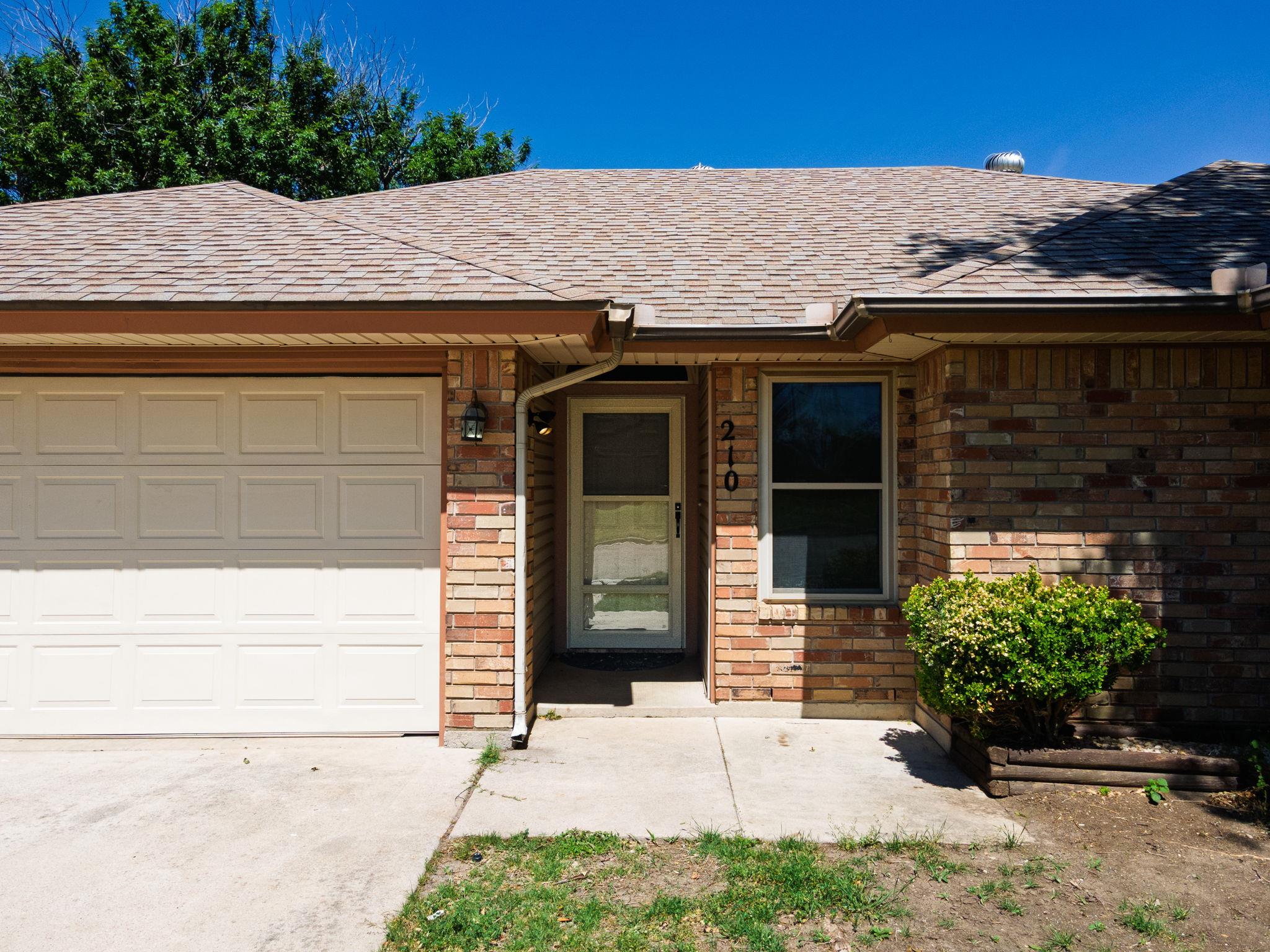 210 Paula ST