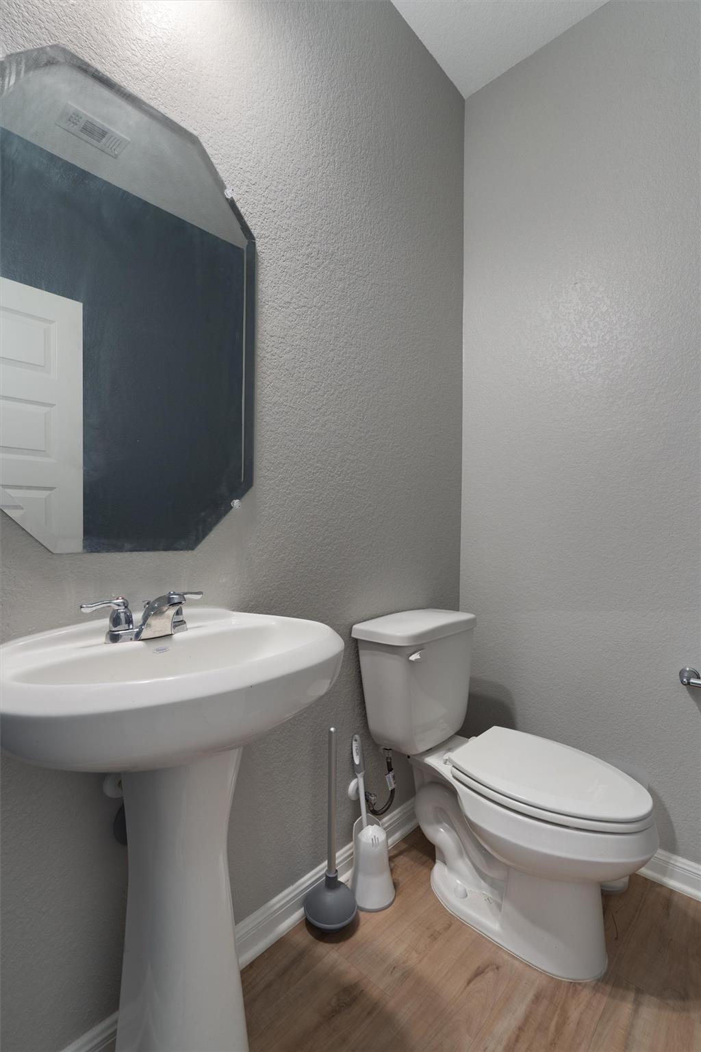 Buda, Texas 78610, United States, 4 Bedrooms Bedrooms, ,3 BathroomsBathrooms,Residential,Active,156549