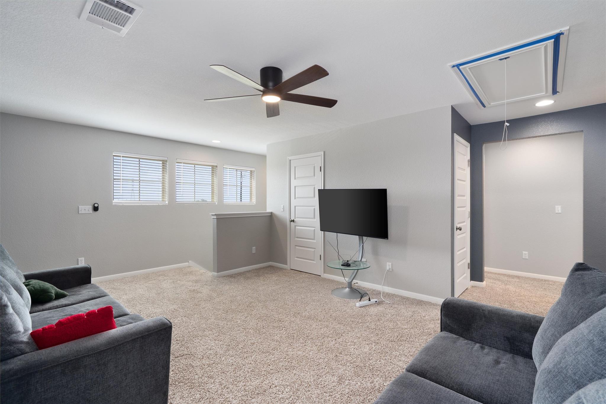 Buda, Texas 78610, United States, 4 Bedrooms Bedrooms, ,3 BathroomsBathrooms,Residential,Active,156549