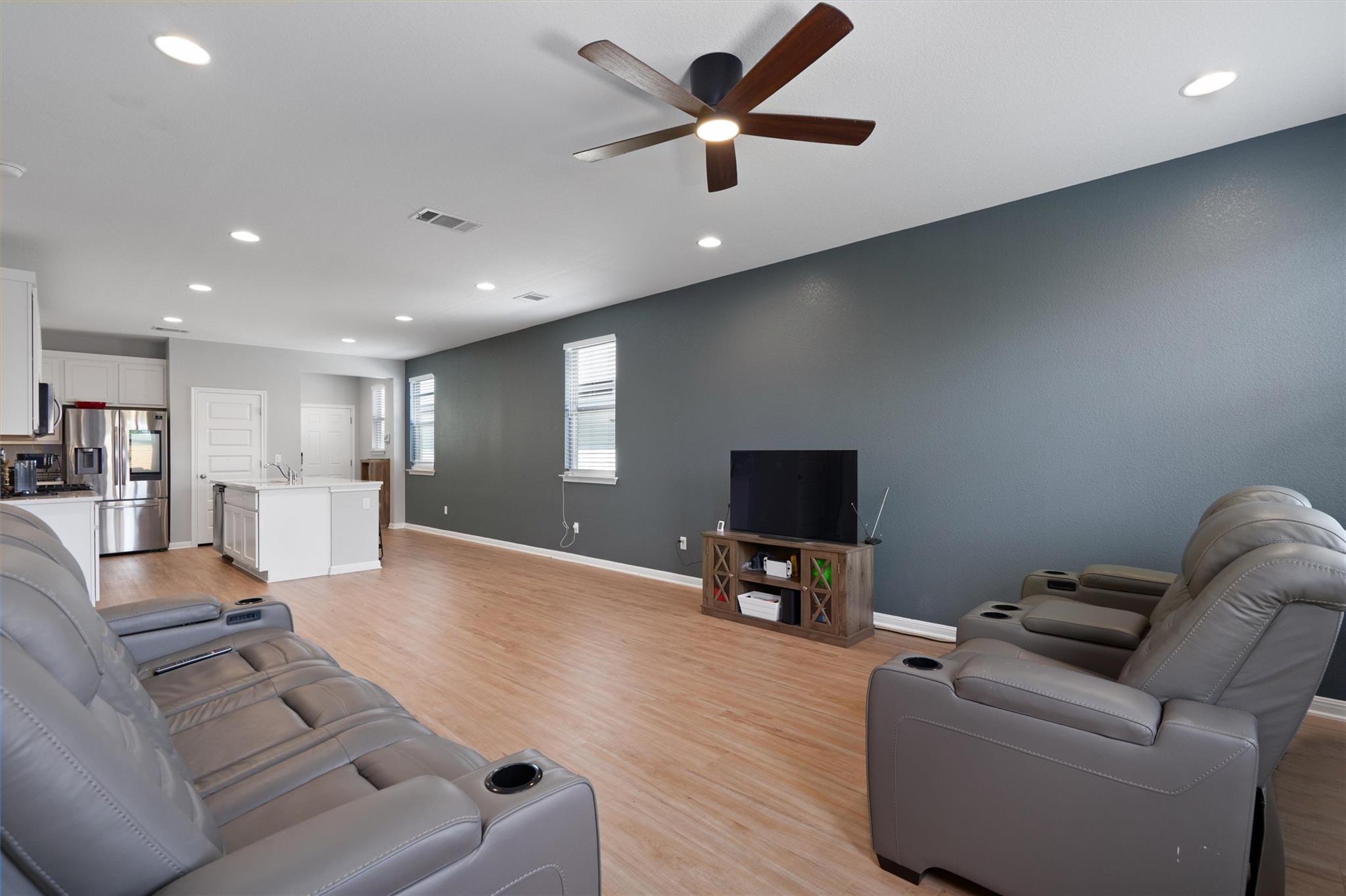 Buda, Texas 78610, United States, 4 Bedrooms Bedrooms, ,3 BathroomsBathrooms,Residential,Active,156549