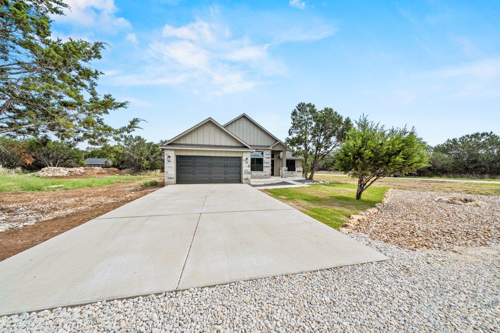 11 Moonlight LN