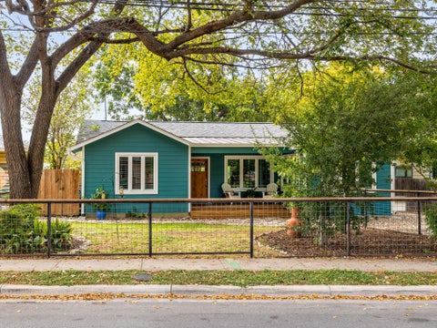 Photo of 1109 Justin LN, Austin, TX 78757 (MLS # 1771744)