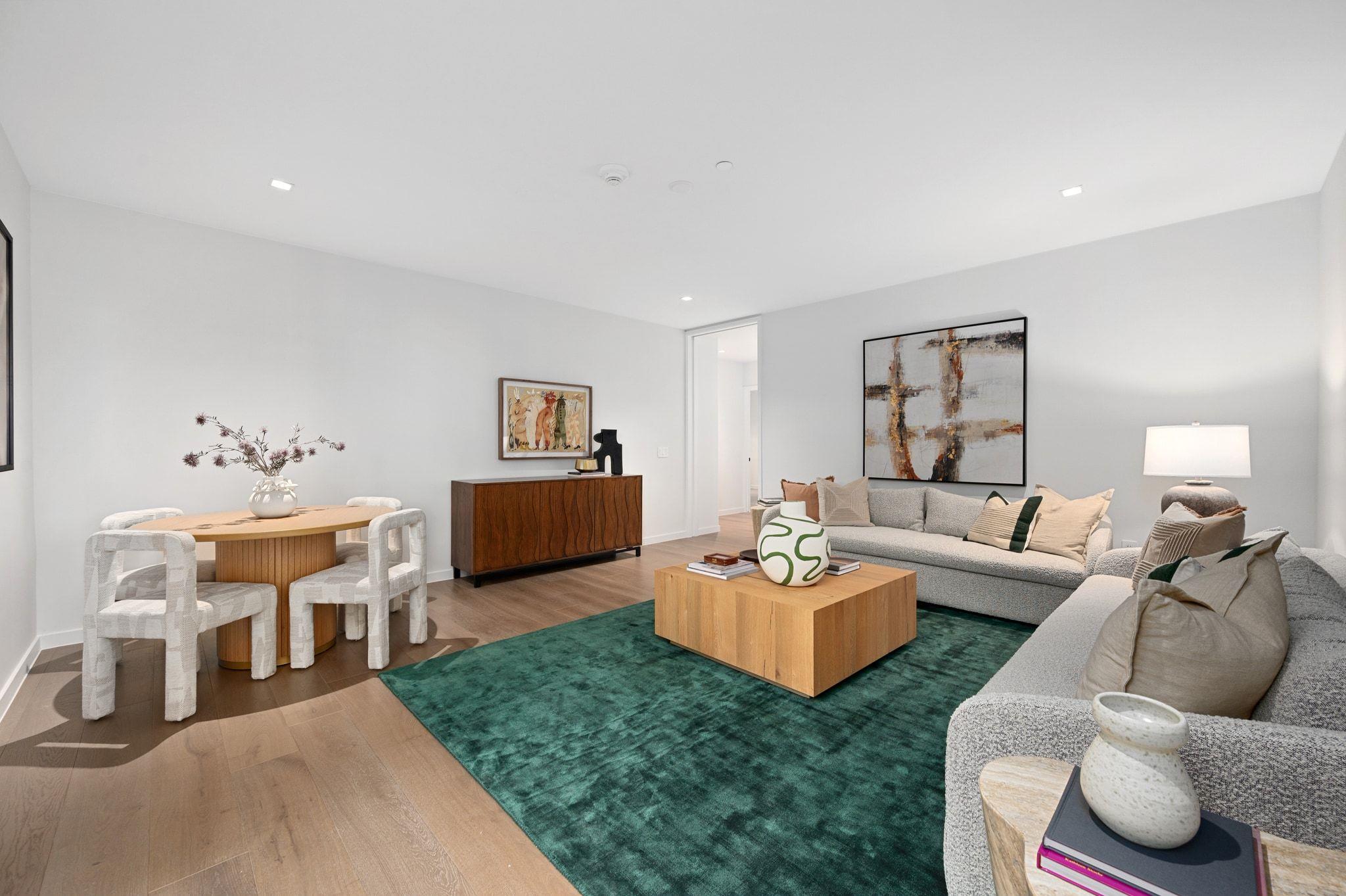 1006 Baylor ST 204