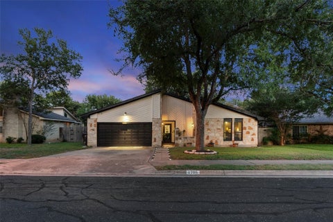 Photo of 1705 Wild Horse LN, Round Rock, TX 78681 (MLS # 8058266)