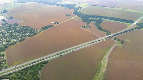 4400-4402 N Highway 95 Granger TX 76530