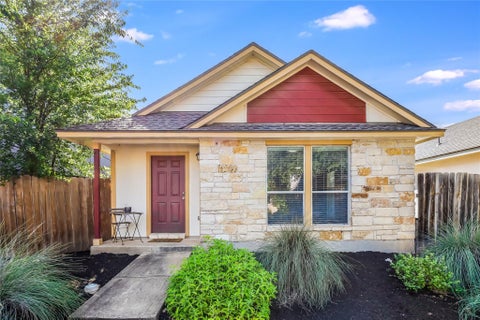 Photo of 4510 Secure LN, Austin, TX 78725 (MLS # 1539764)