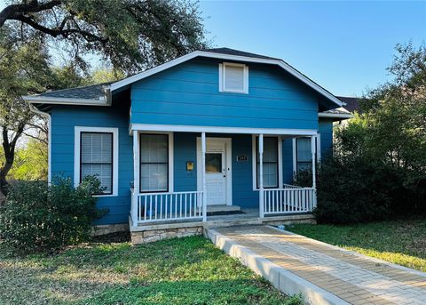 Photo of 209 W Bagdad Ave, Round Rock, TX 78664 (MLS # 8995570)