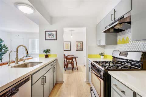 Tiny photo for 2303 E Side DR #201, Austin, TX 78704 (MLS # 5656315)