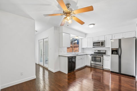 Photo of 4202 Hudson Bend RD #B, Austin, TX 78734 (MLS # 7325048)