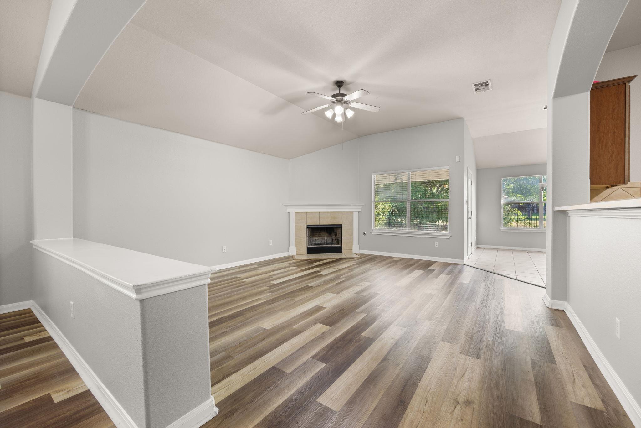 4109 Meadow Bluff WAY