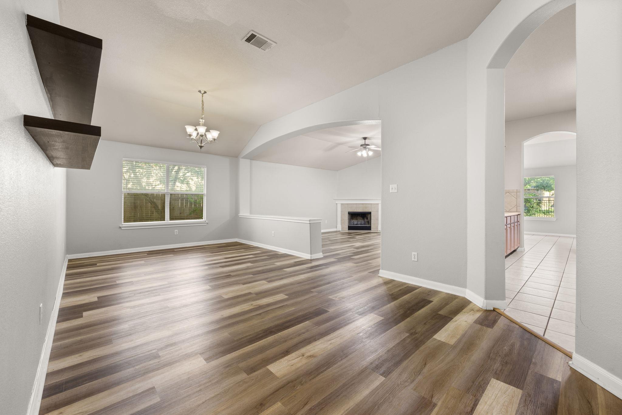4109 Meadow Bluff WAY