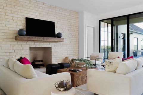 Tiny photo for 4405 Hennig DR, Austin, TX 78738 (MLS # 2080375)